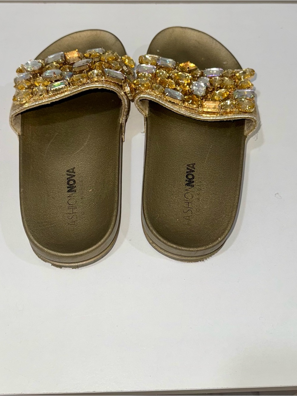 Fashion Nova Gold Jeweled Slide Sandals Women’s Size 6 Glam Rhinestone - Picture 3 of 3